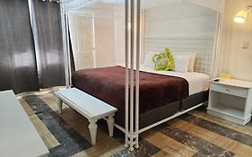 Pok Ta Pok 4 Hotell 3*