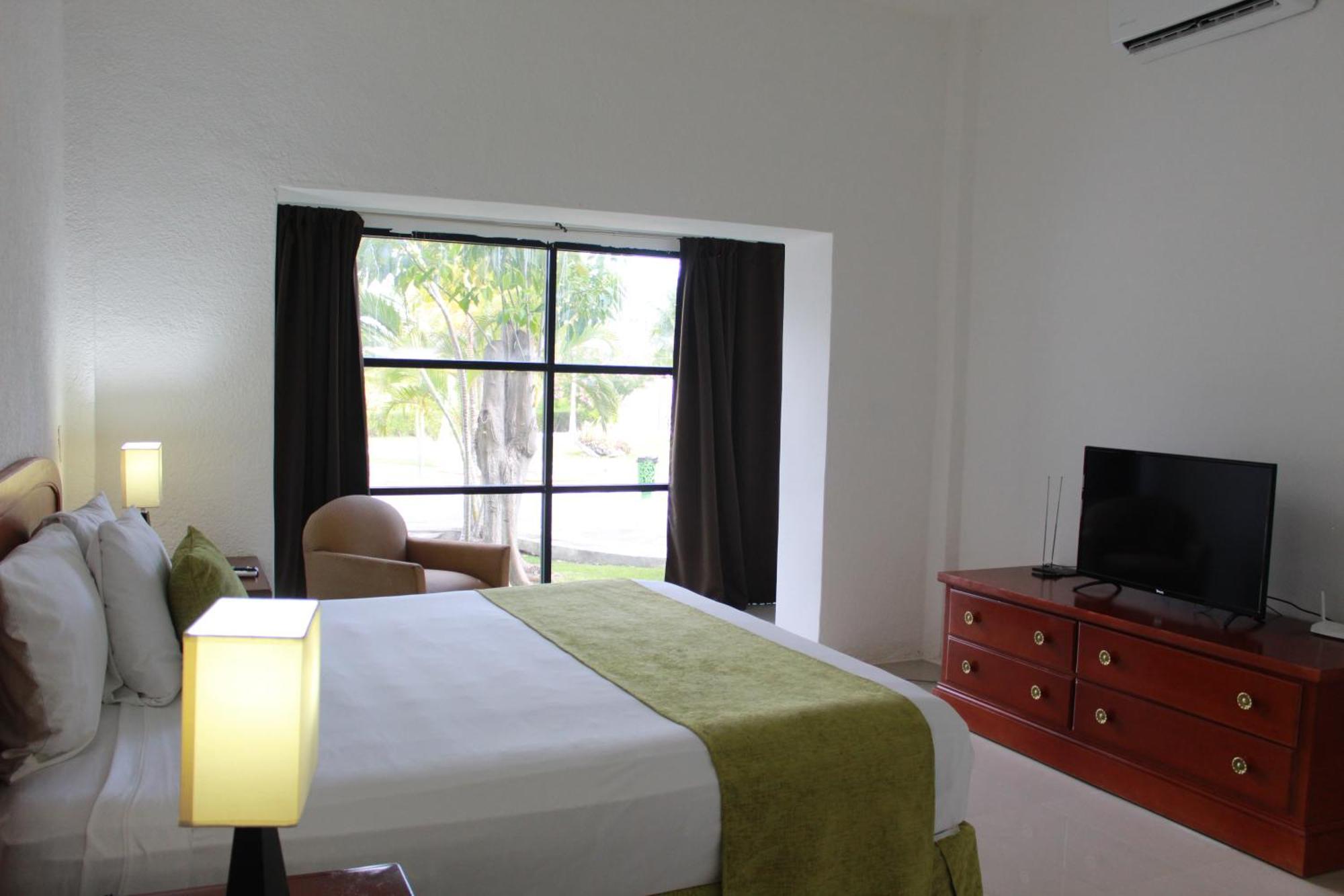 Pok Ta Pok 4 Hotell Cancún Exteriör bild
