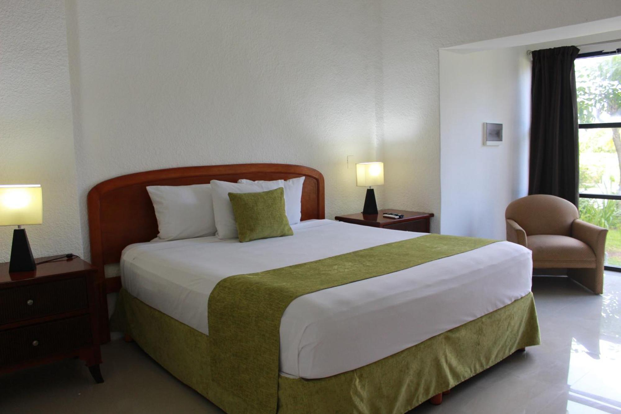 Pok Ta Pok 4 Hotell Cancún Exteriör bild